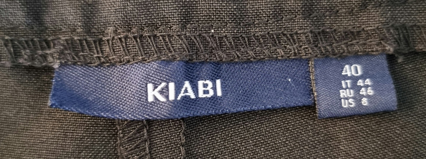 Short mi-long noir avec ourlet sur le bas (SIZE : 40)