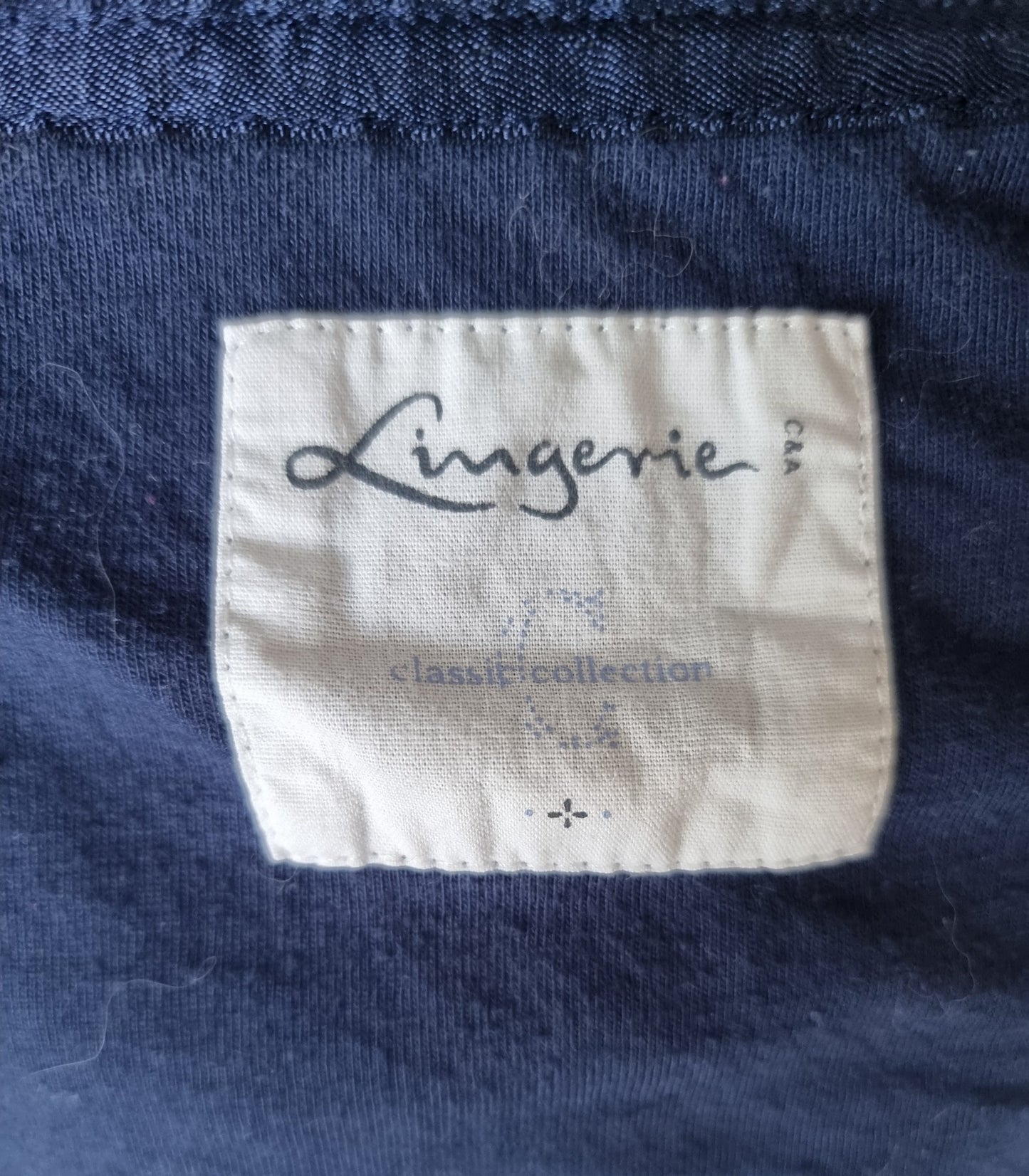 T-shirt de nuit – blanc à pois noir (SIZE : XL)