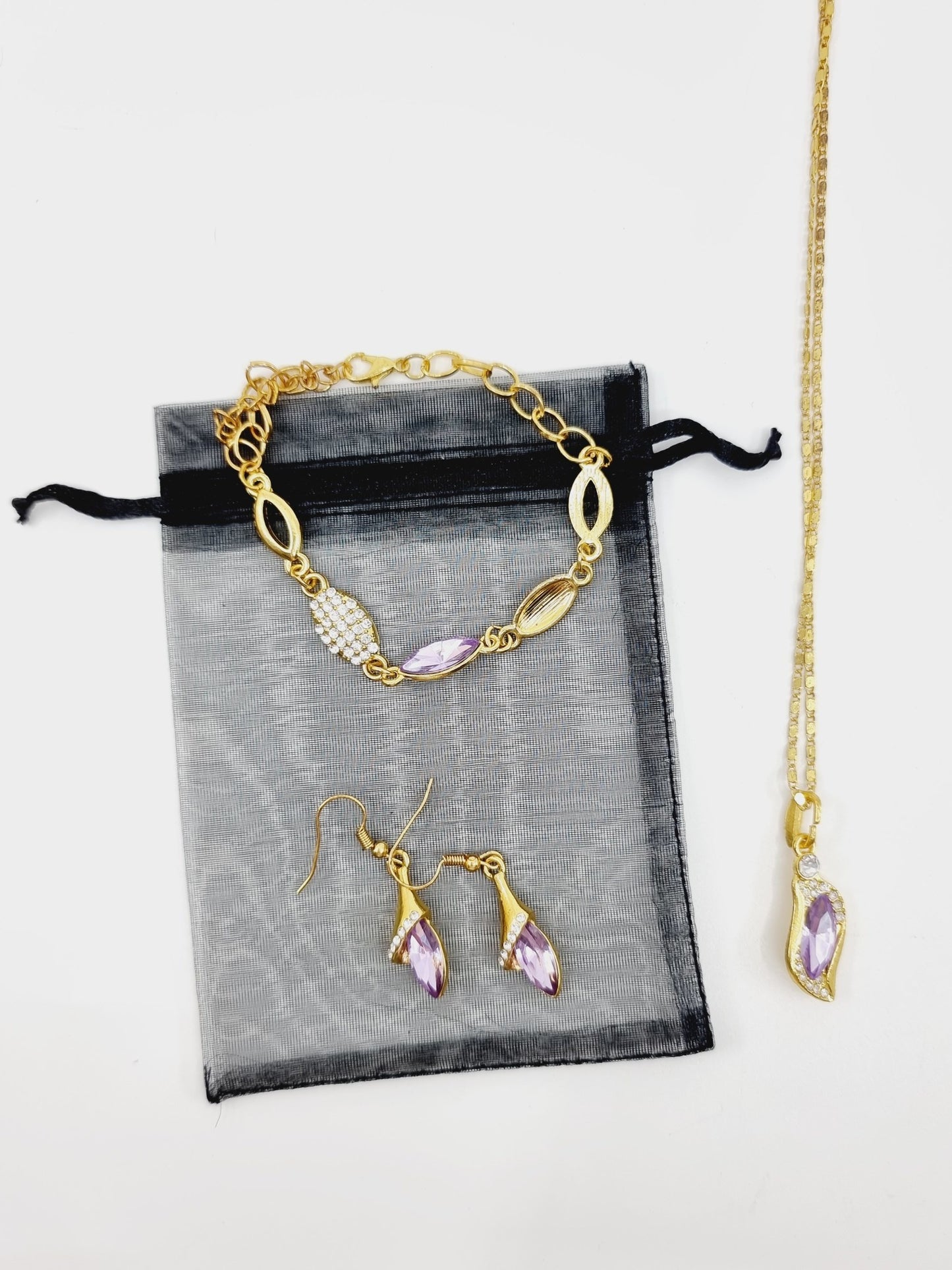 Collier, bracelet & boucles d'oreilles - perles mauve