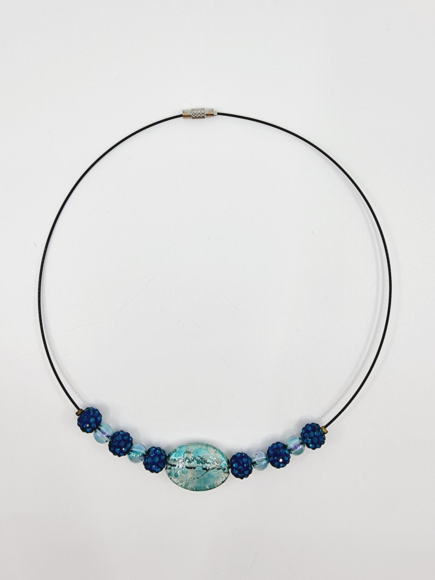 Collier cerceau, bracelet & boucles d'oreilles - perles nuance de bleu