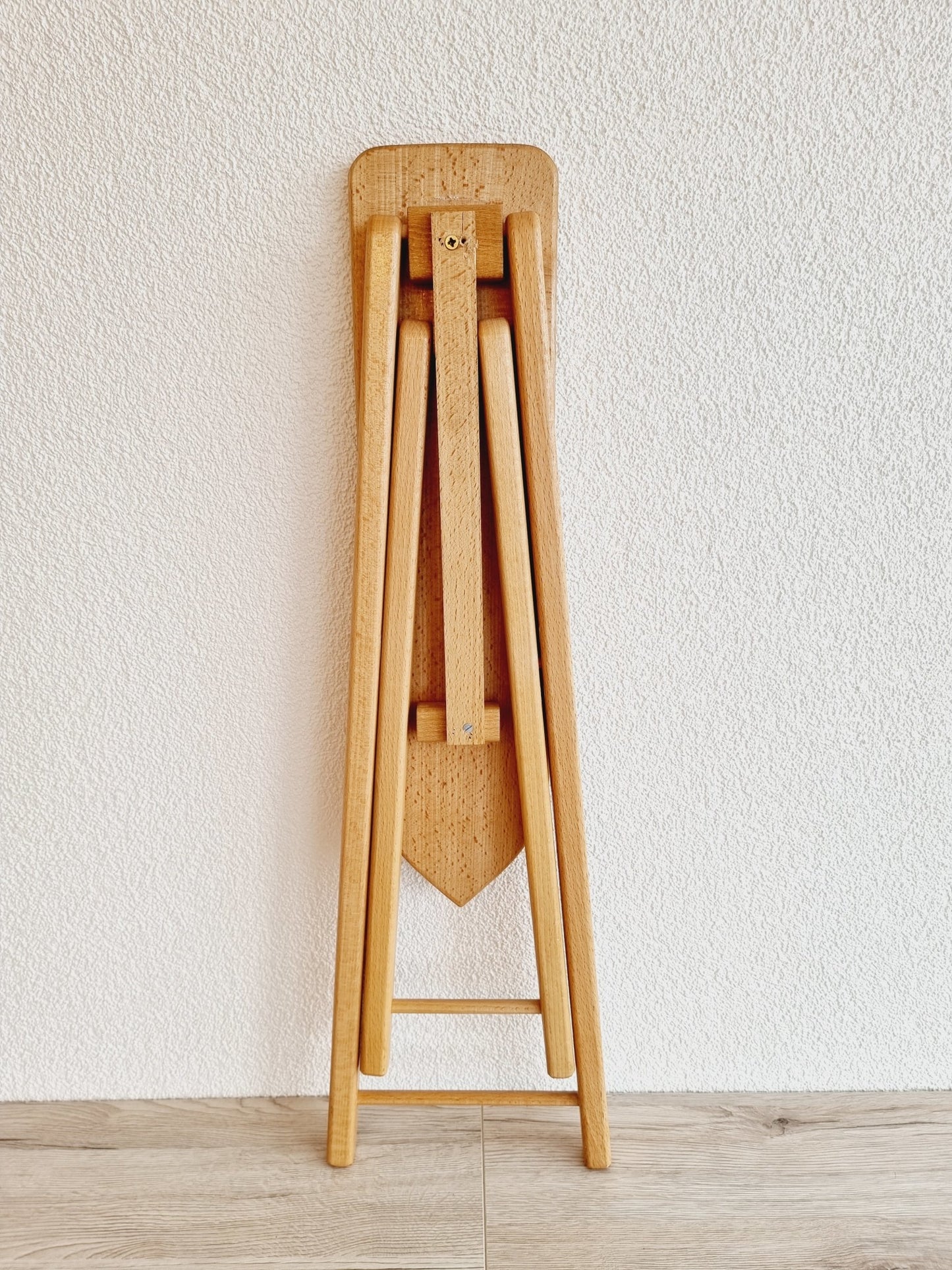 Planche et fer à repasser en bois