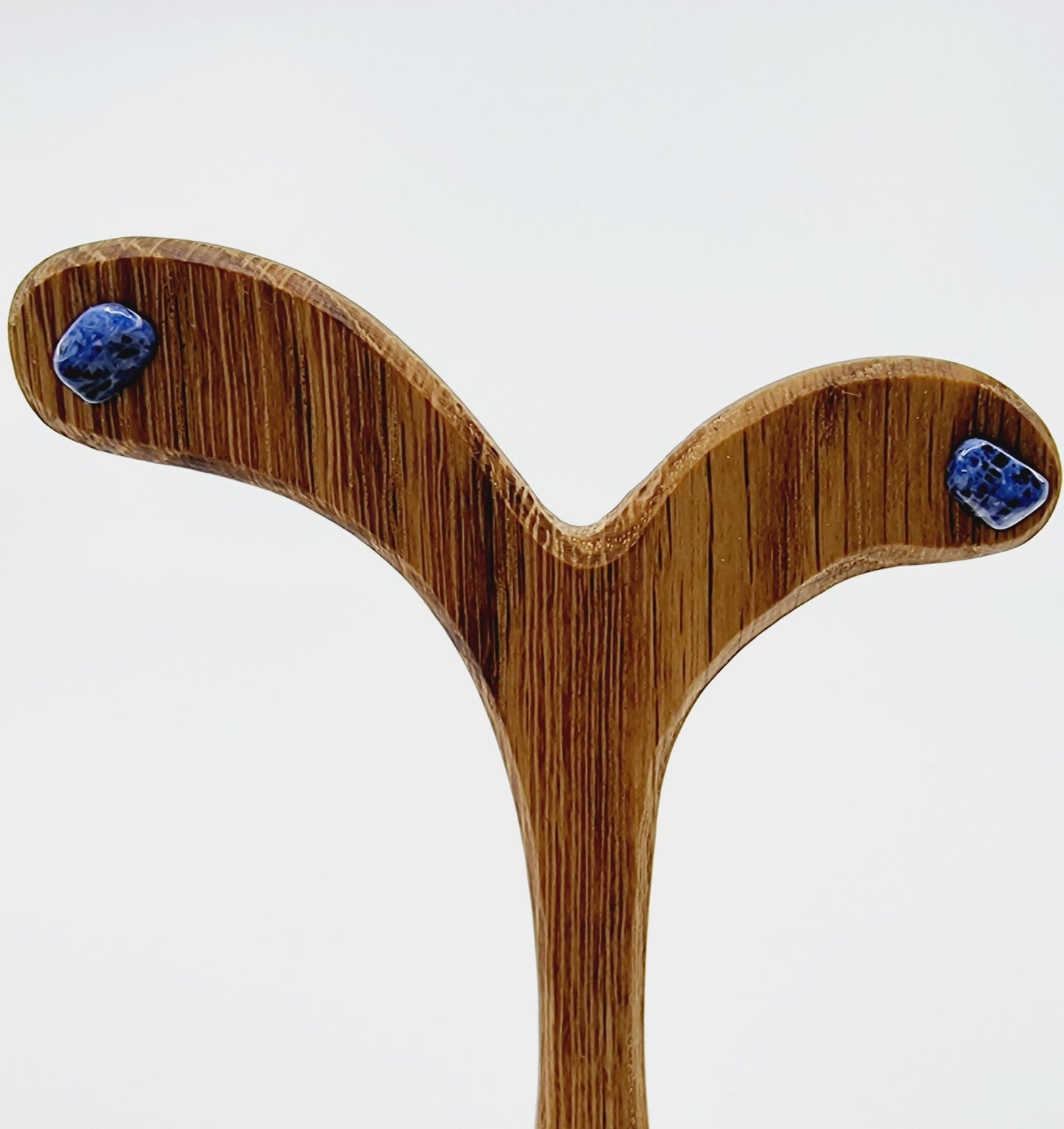 Clous d'oreilles en pierre naturelle - Sodalite