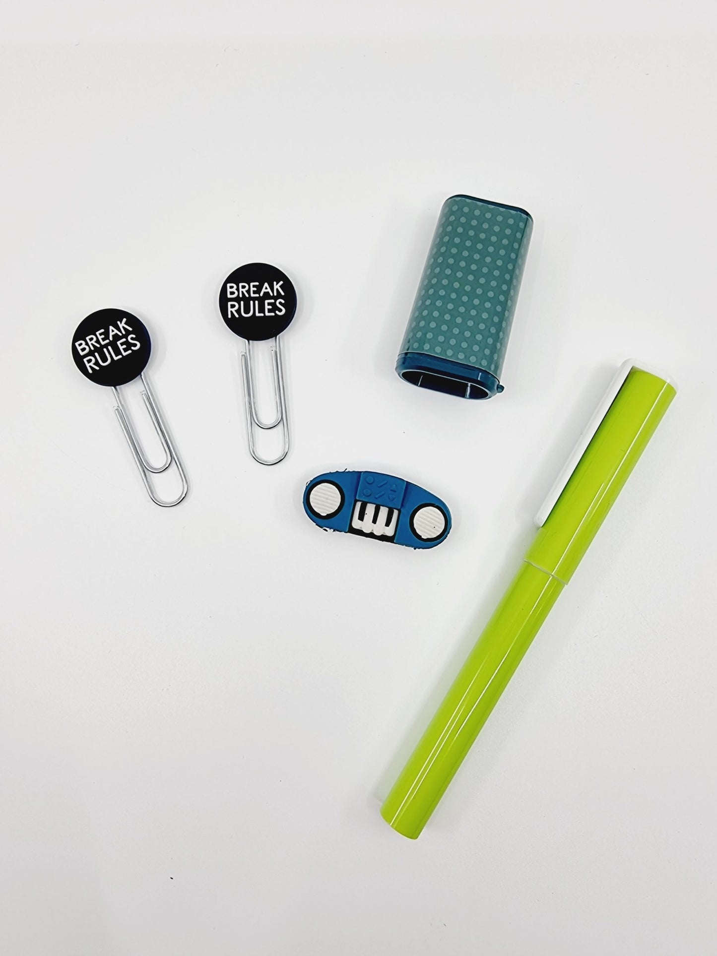 Set de papeterie - Enfreindre les règles (8 pièces)