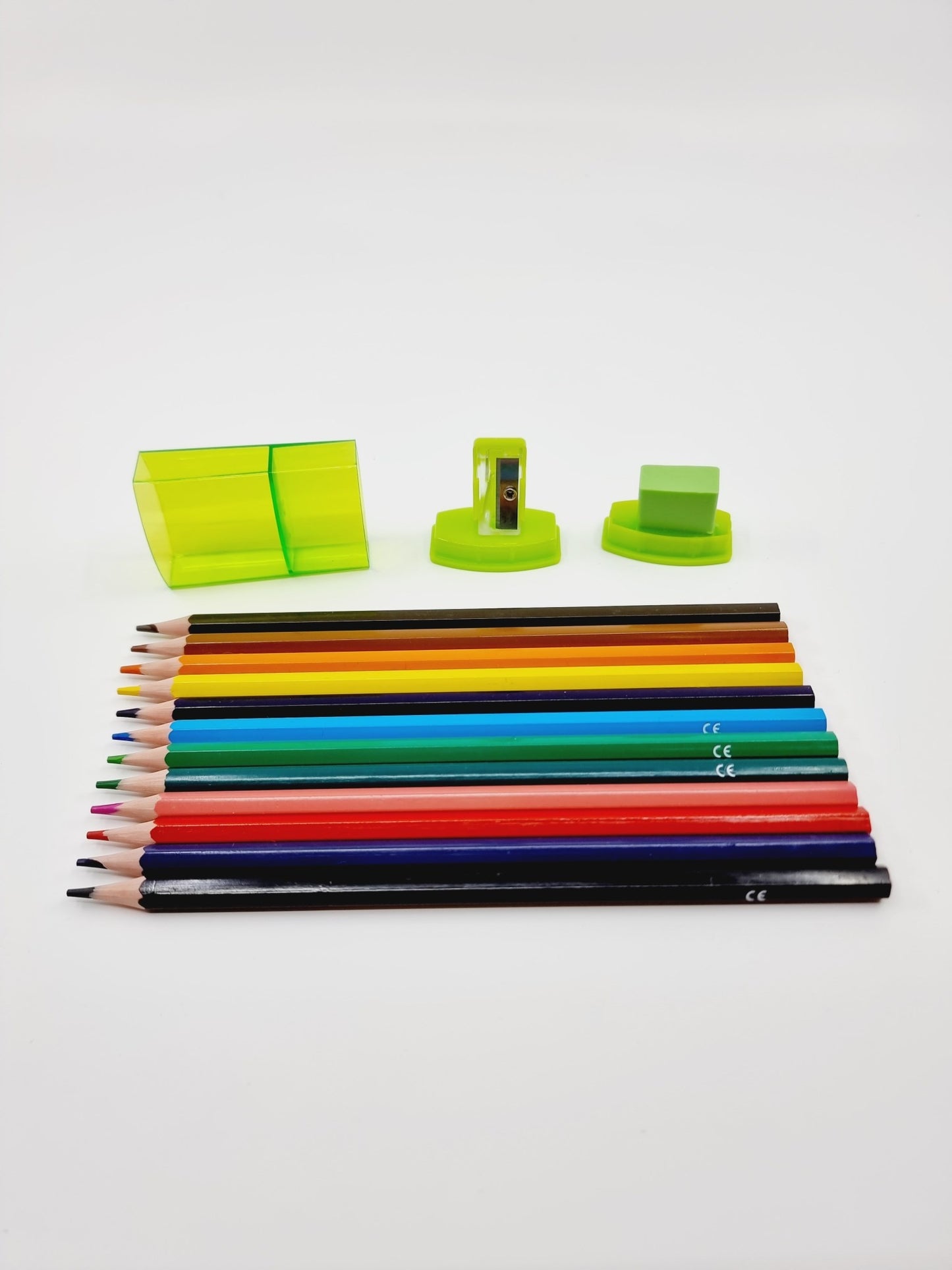 Crayons de couleur avec taille-crayon/gomme - vert