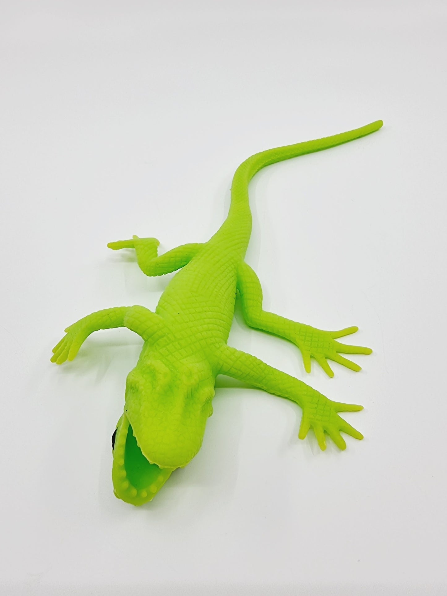 Lézard en plastique