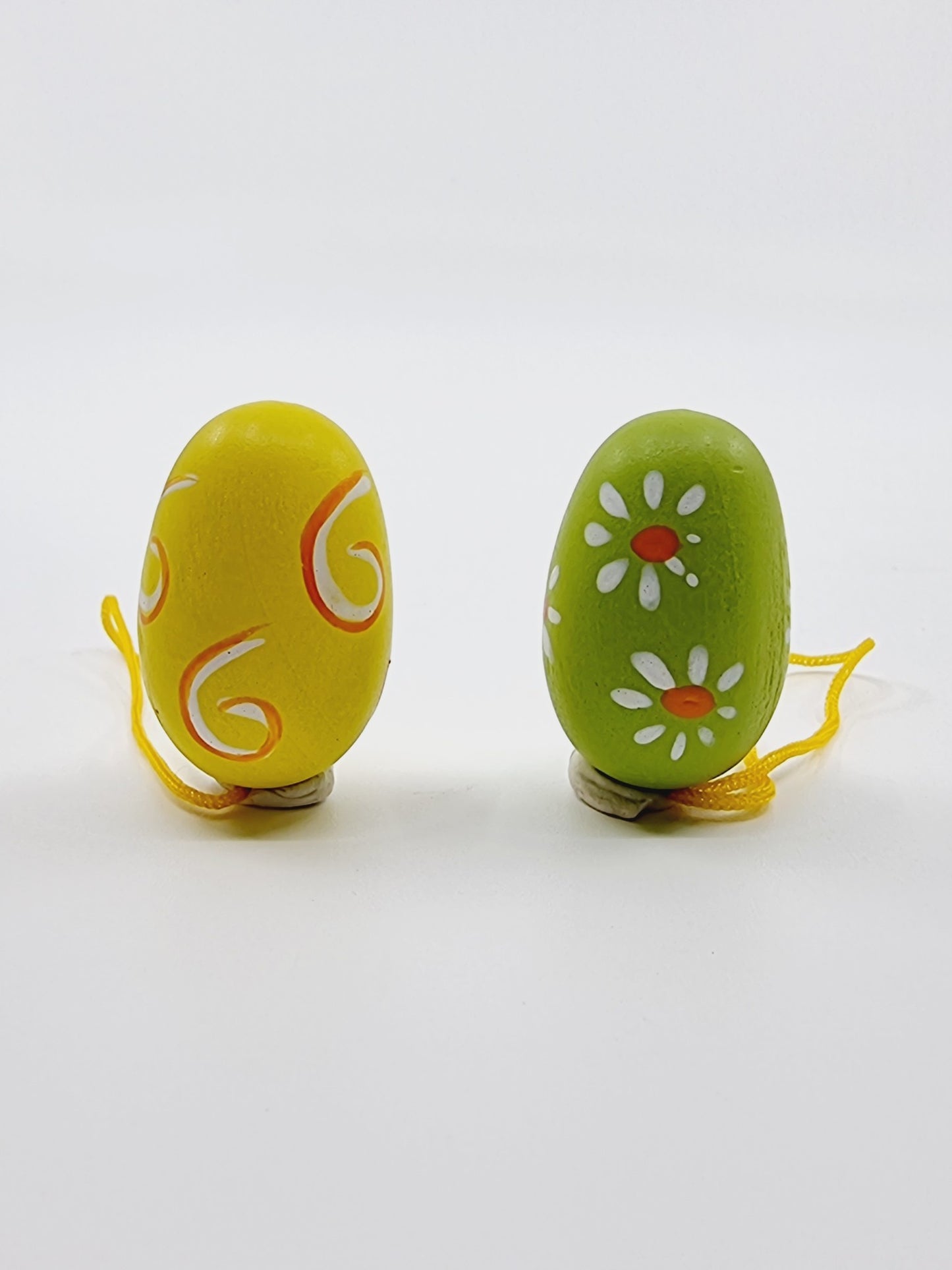 Oeuf à suspendre jaune et vert (10 pièces)