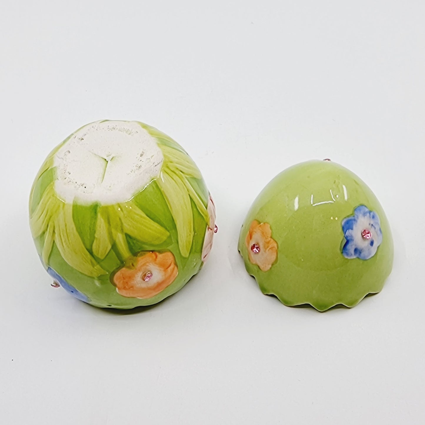 Bonbonnière oeuf en faïence