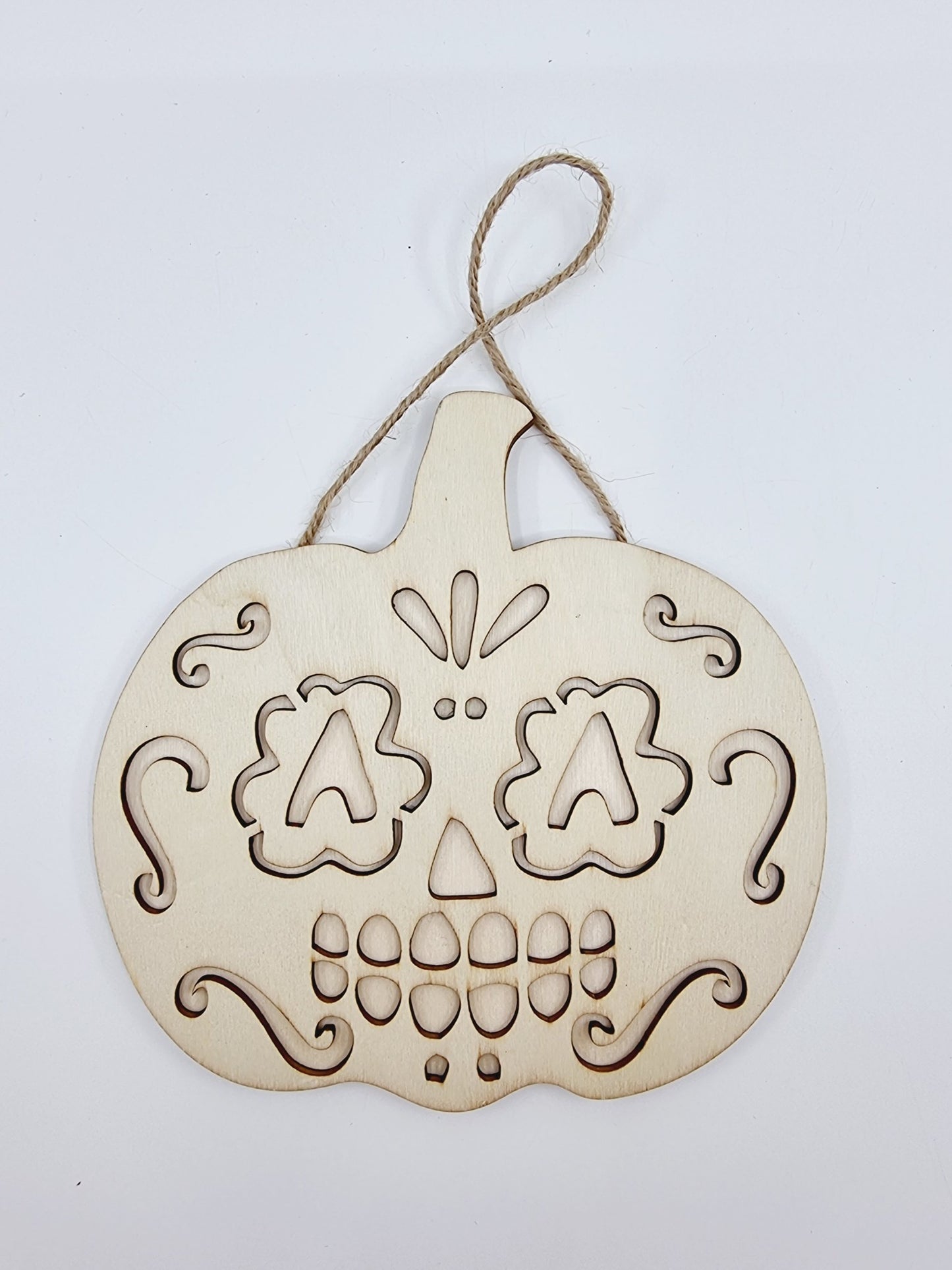 Citrouille à suspendre en bois