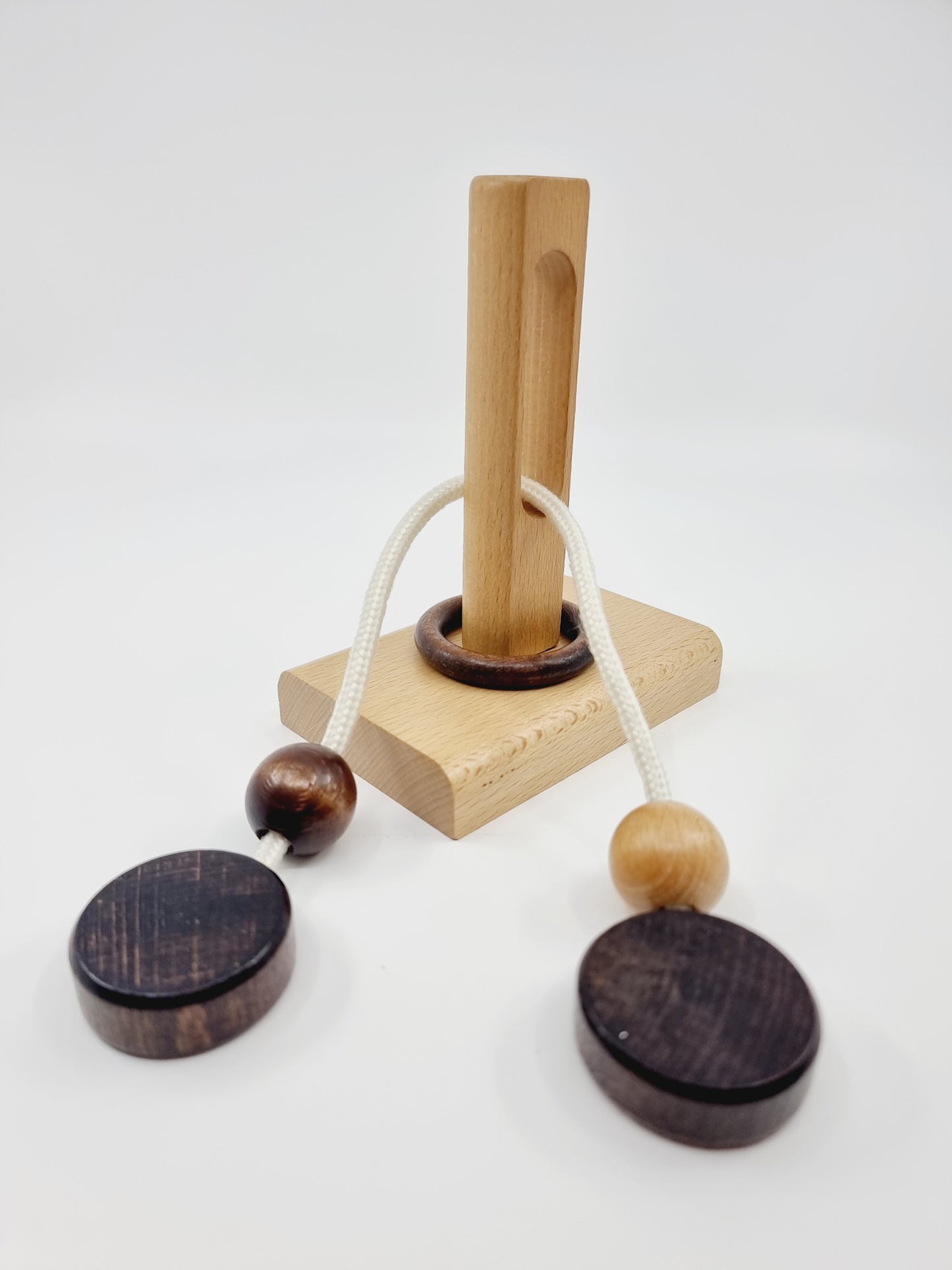 Casse-tête – L’anneau piégé