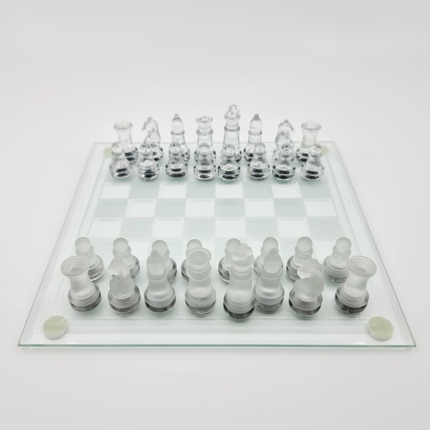 Jeu d'échecs en verre