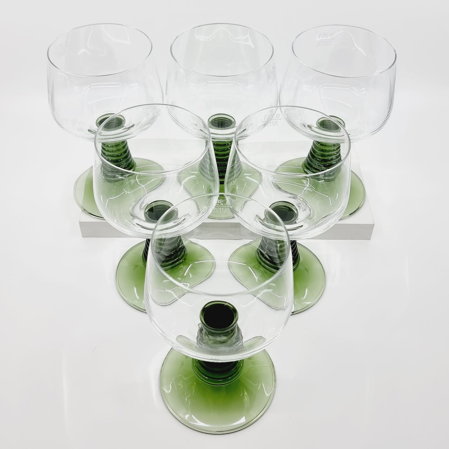 Verre à vin pied vert (6 pièces)
