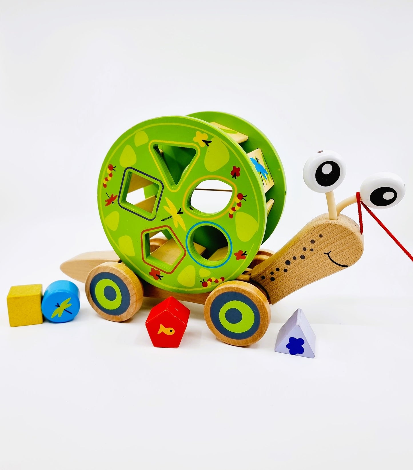 Escargot à tirer avec ces formes à emboîter