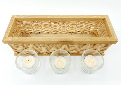 Bougeoir - Corbeille en osier avec 3 photophores en verre