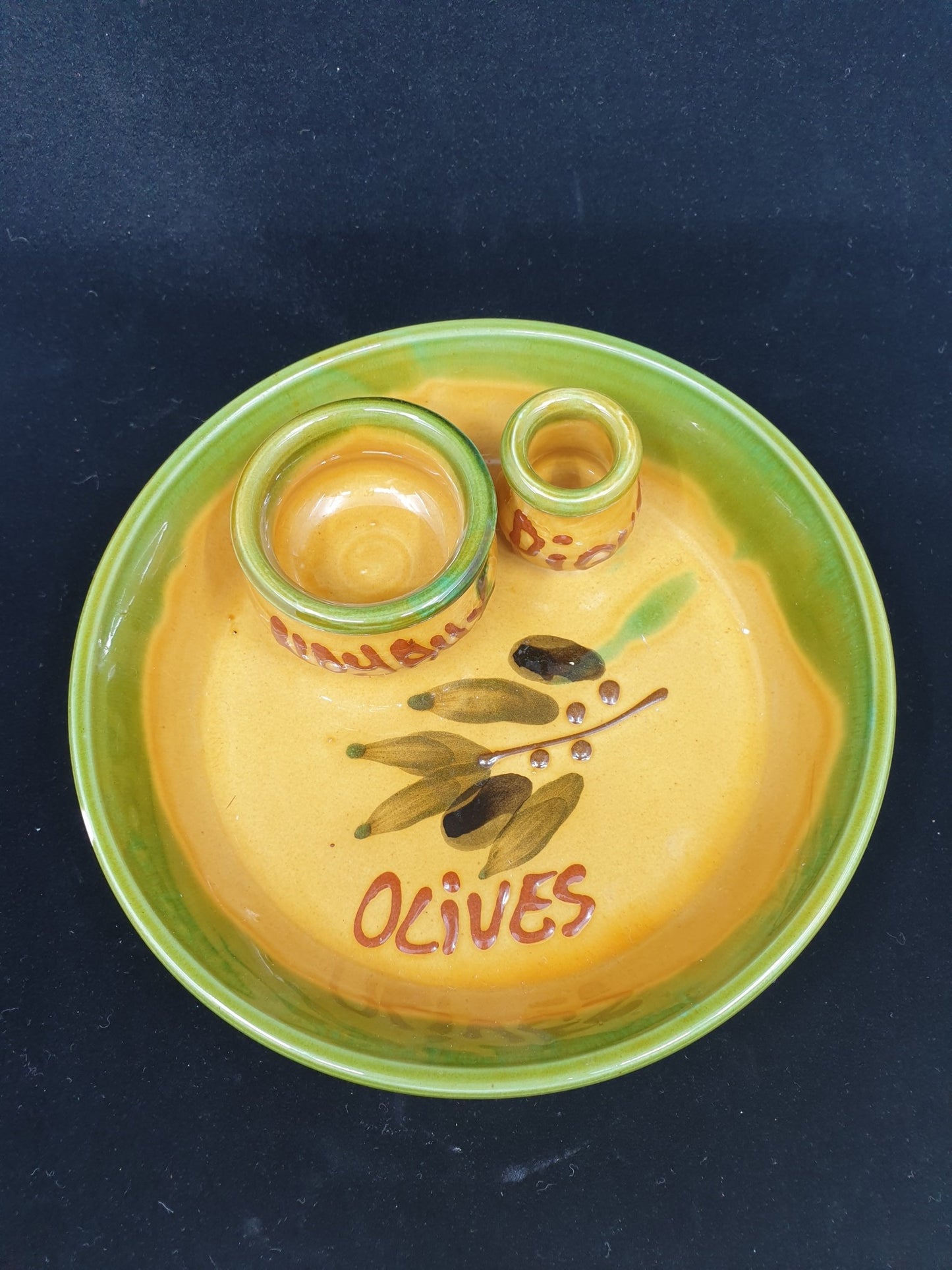 Plat à tapas pour olives