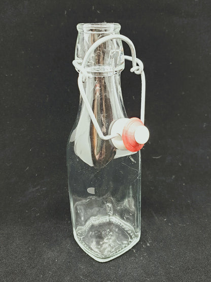 Bouteille en verre hermétique