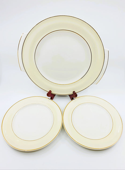 Plat (1 pièce) & assiette à dessert (4 pièces)