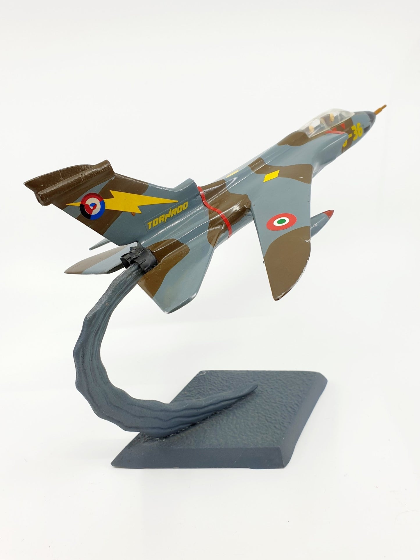 Maquette avion - Tornado 36-36 en métal