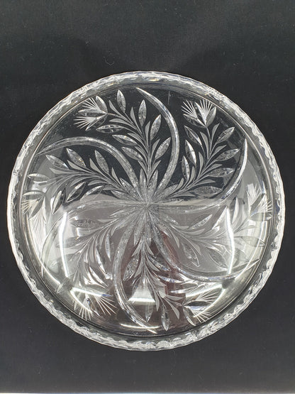 Plat en cristal - gravé de fleurs