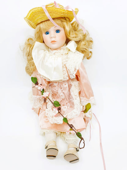 Poupée - aux fleurs