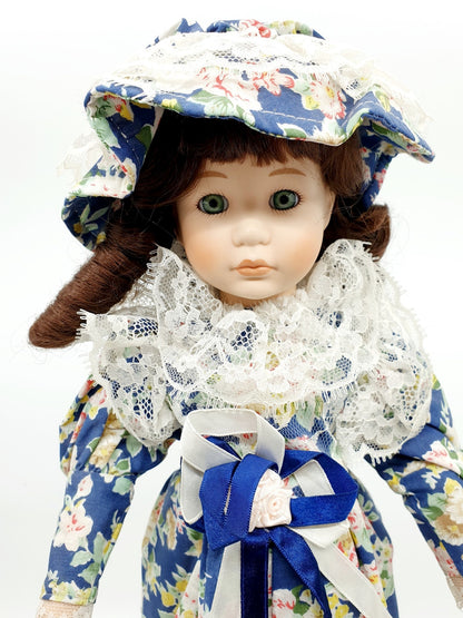 Poupée - robe fleurie