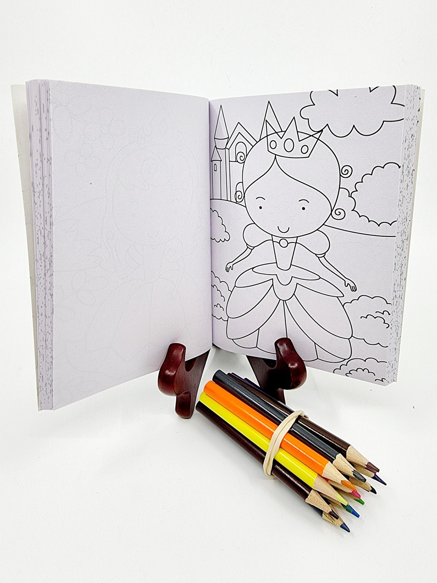 Livre de coloriage avec crayons de couleur - Princesse