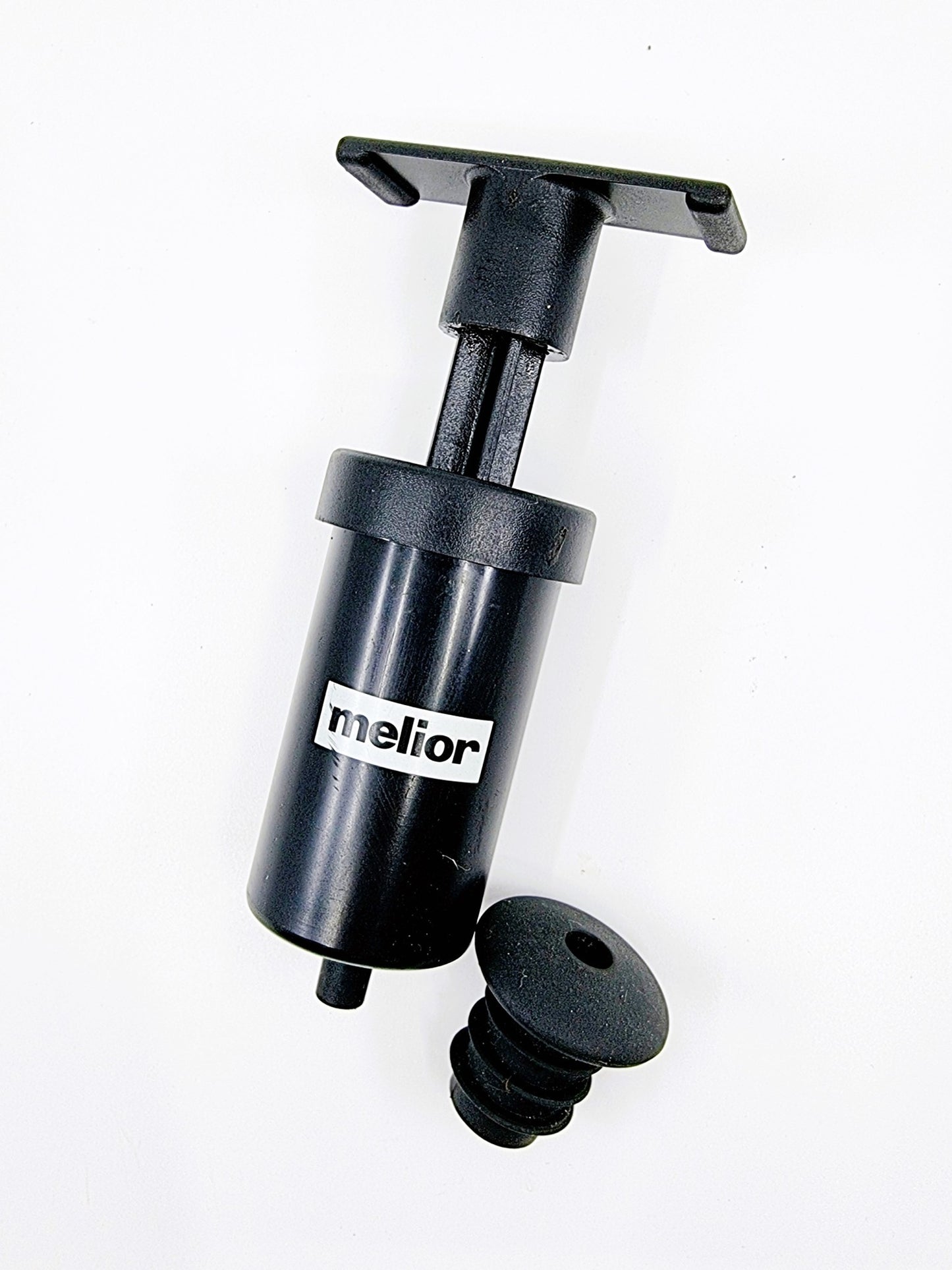 Pompe à vide avec bouchon