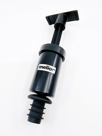 Pompe à vide avec bouchon