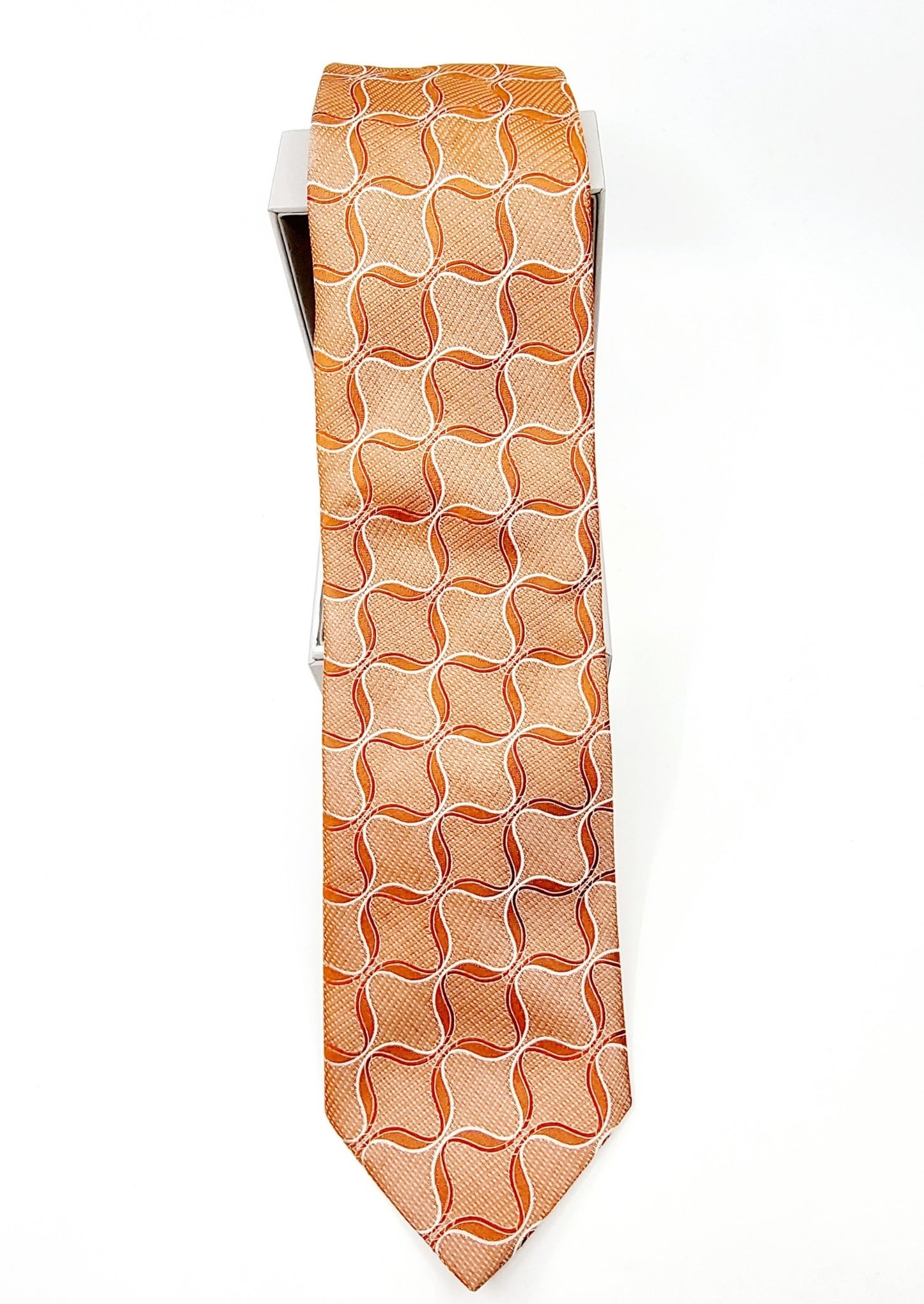 Cravate en soie satinée