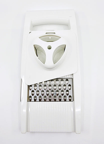 Râpe avec 4 lames interchangeables