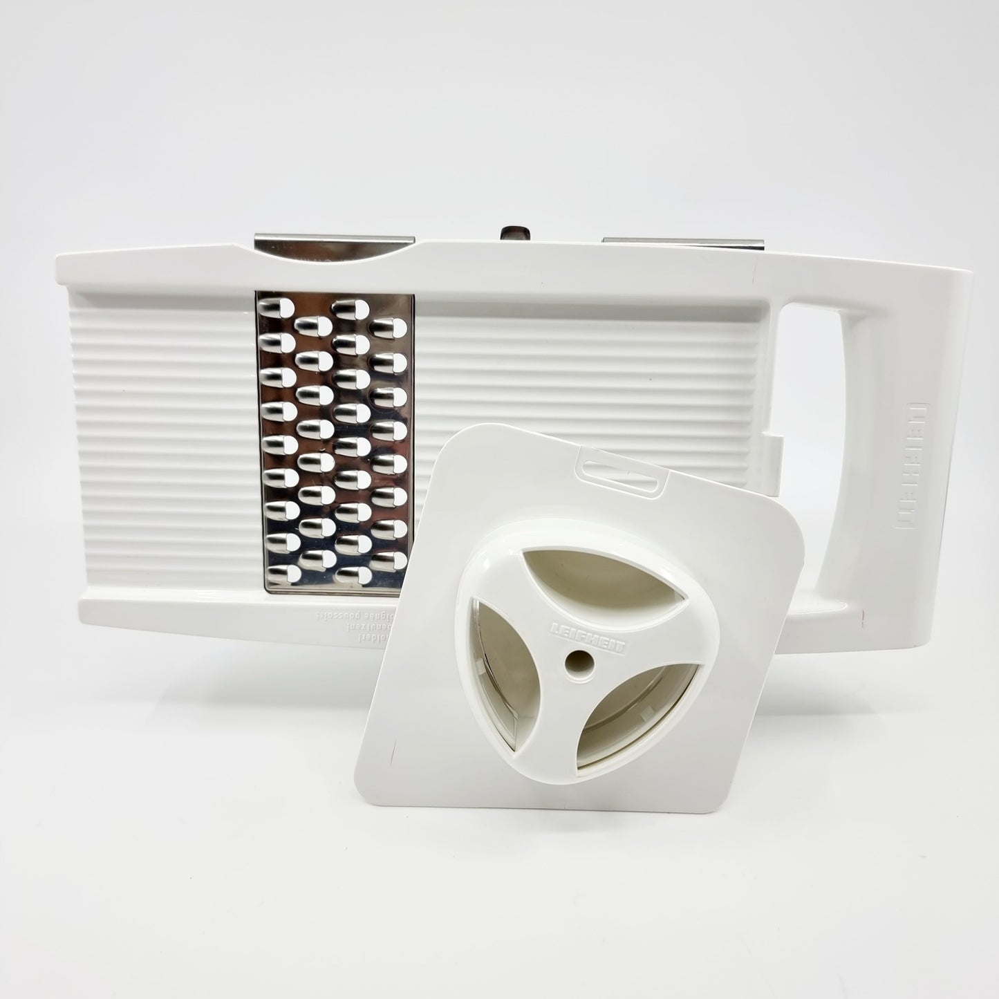 Râpe avec 4 lames interchangeables