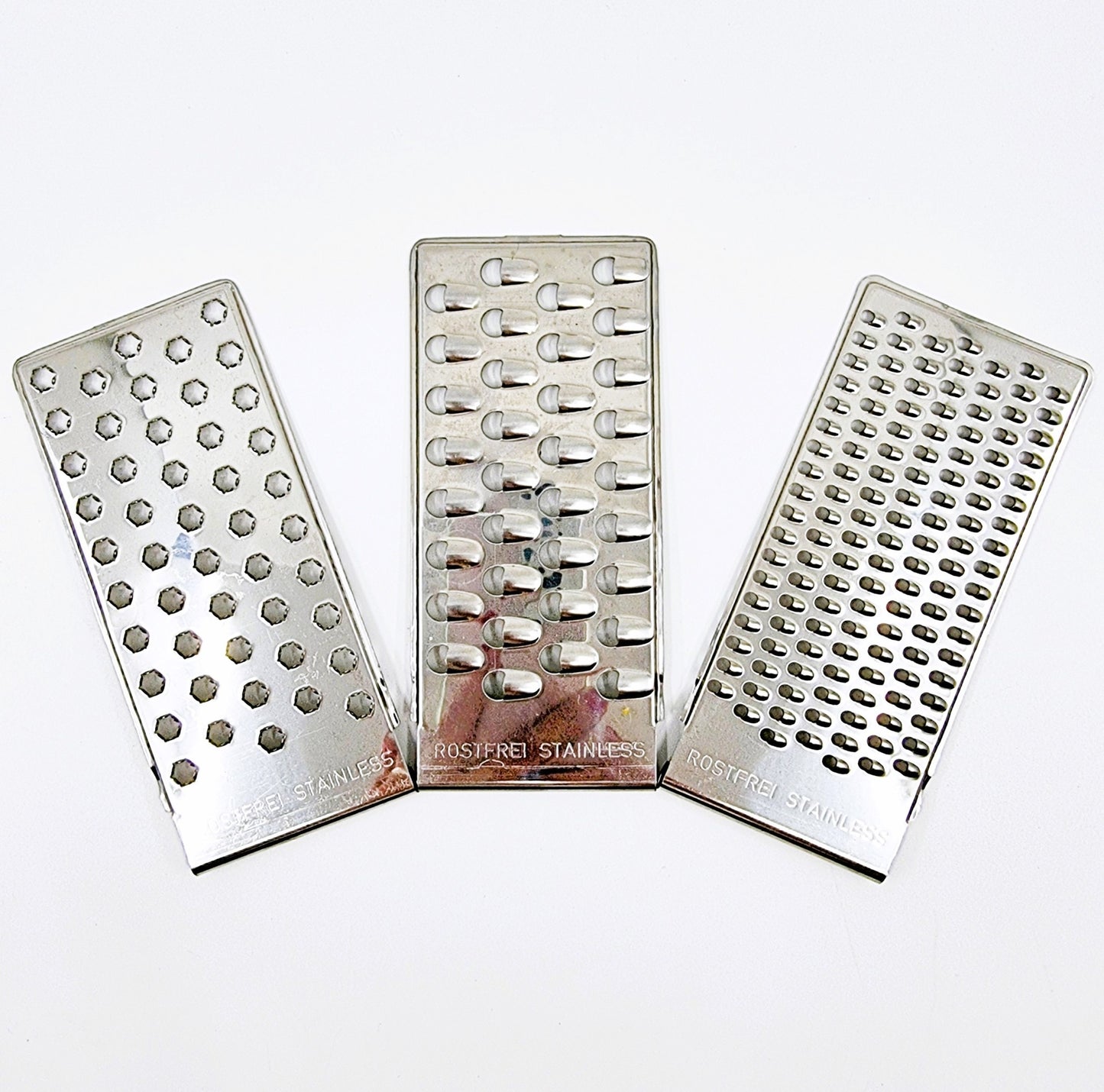 Râpe avec 4 lames interchangeables