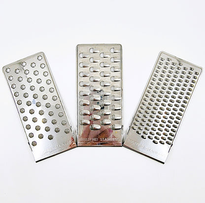 Râpe avec 4 lames interchangeables