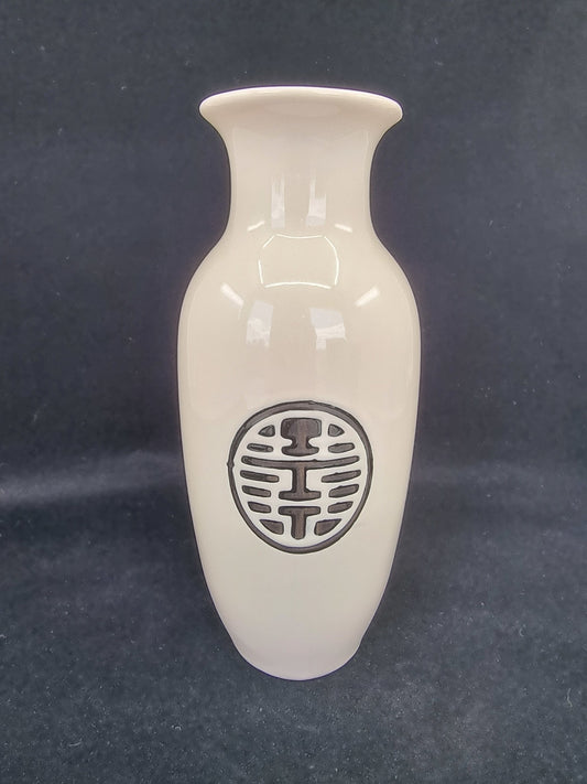 Vase - Chitra