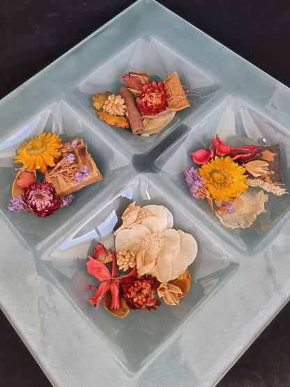 Dessous de plat en verre avec fleurs séchées