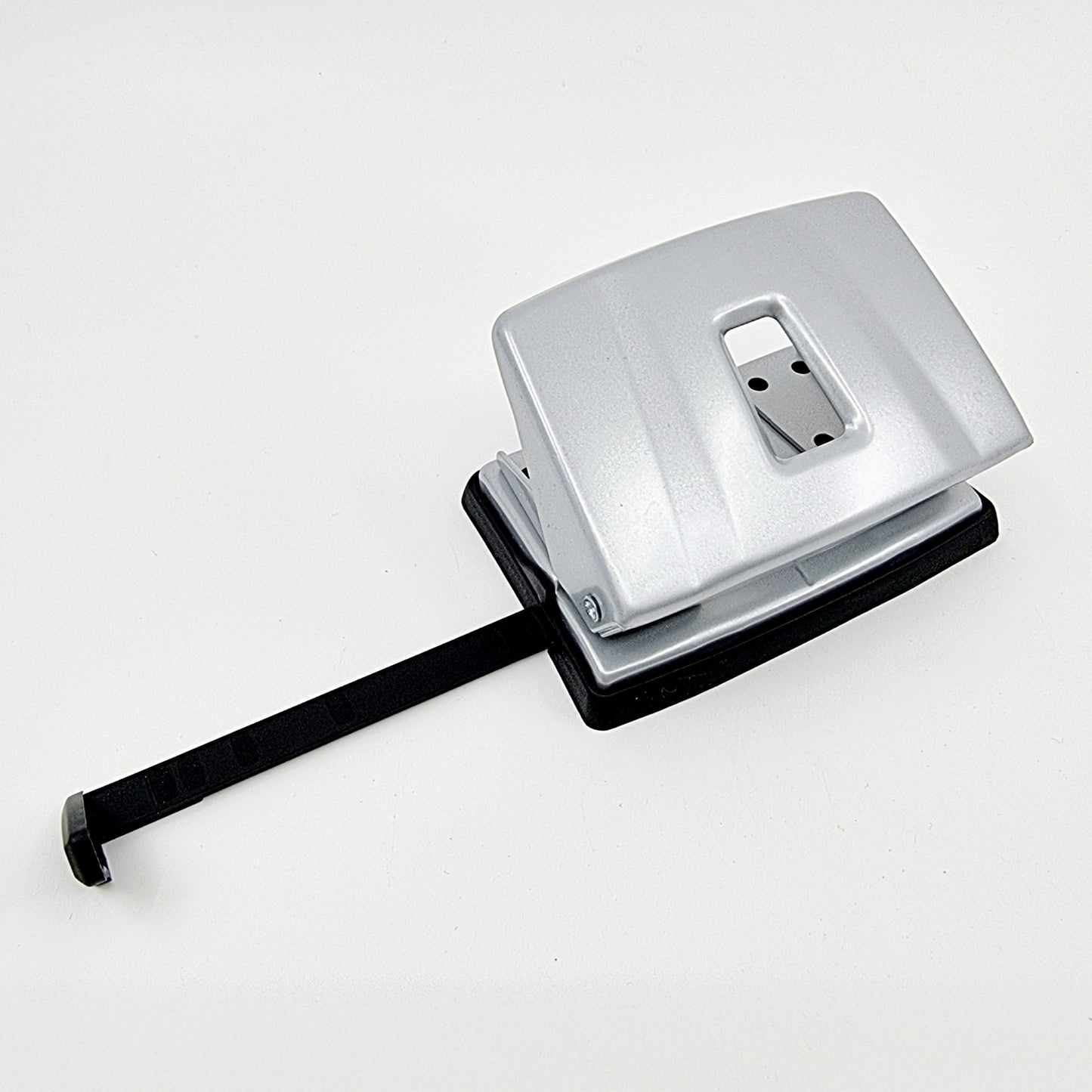 Perforatrice grise métallisée