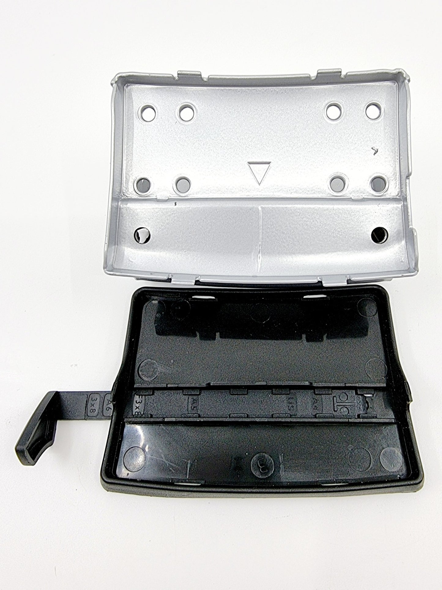 Perforatrice grise métallisée