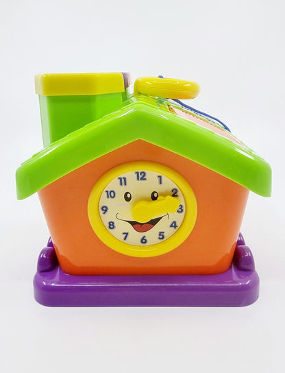 Maison colorée avec ses 3 personnages