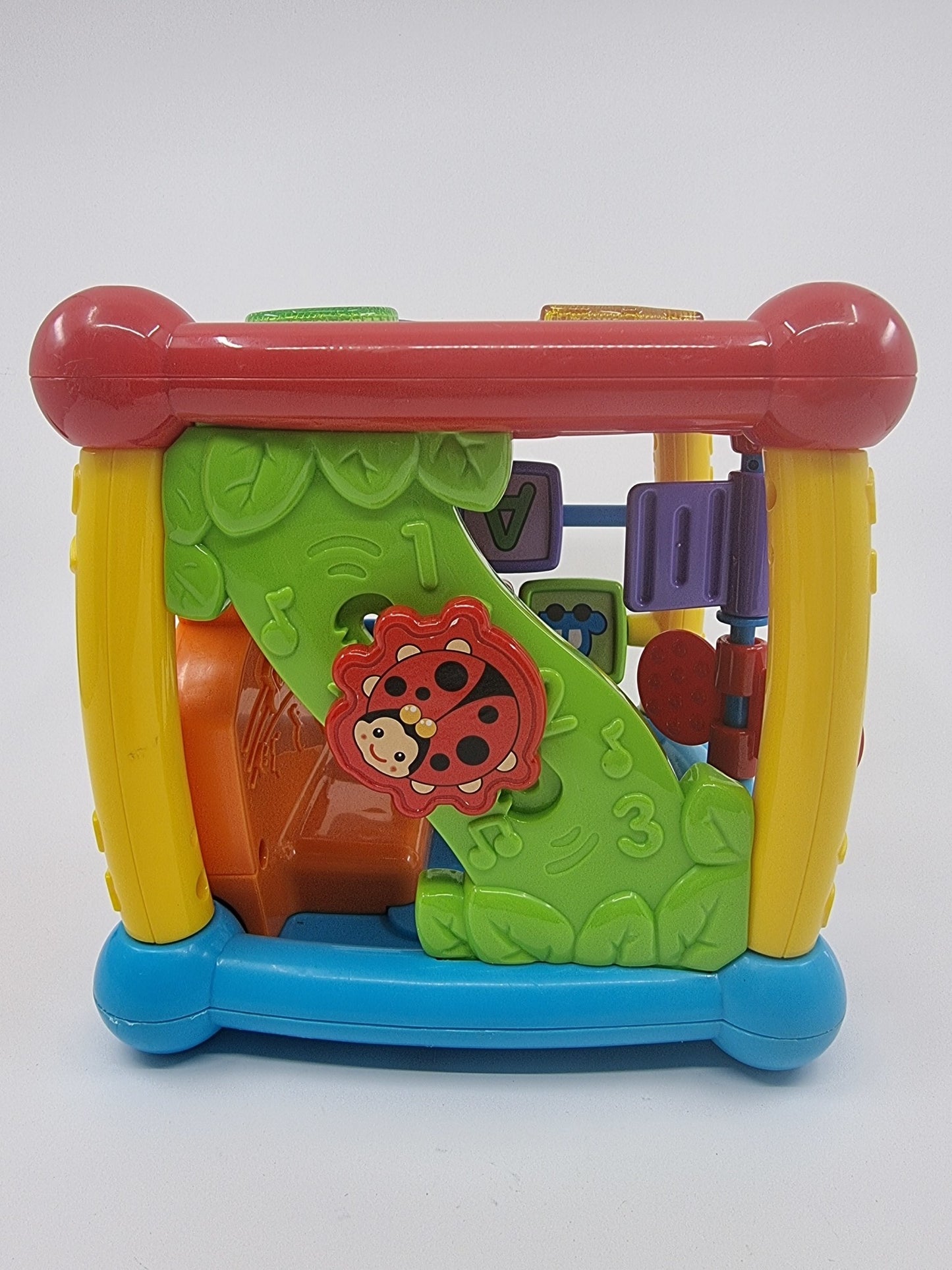 Baby Cube d'éveil Vtech