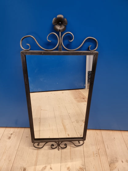 Miroir en fer forgé