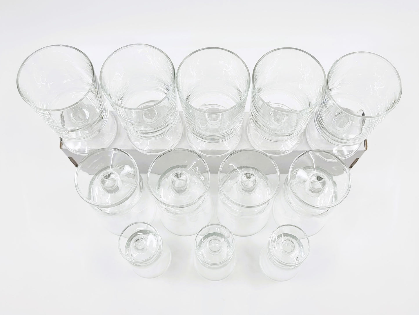 Verre à pied grand et petit format (16 pièces)