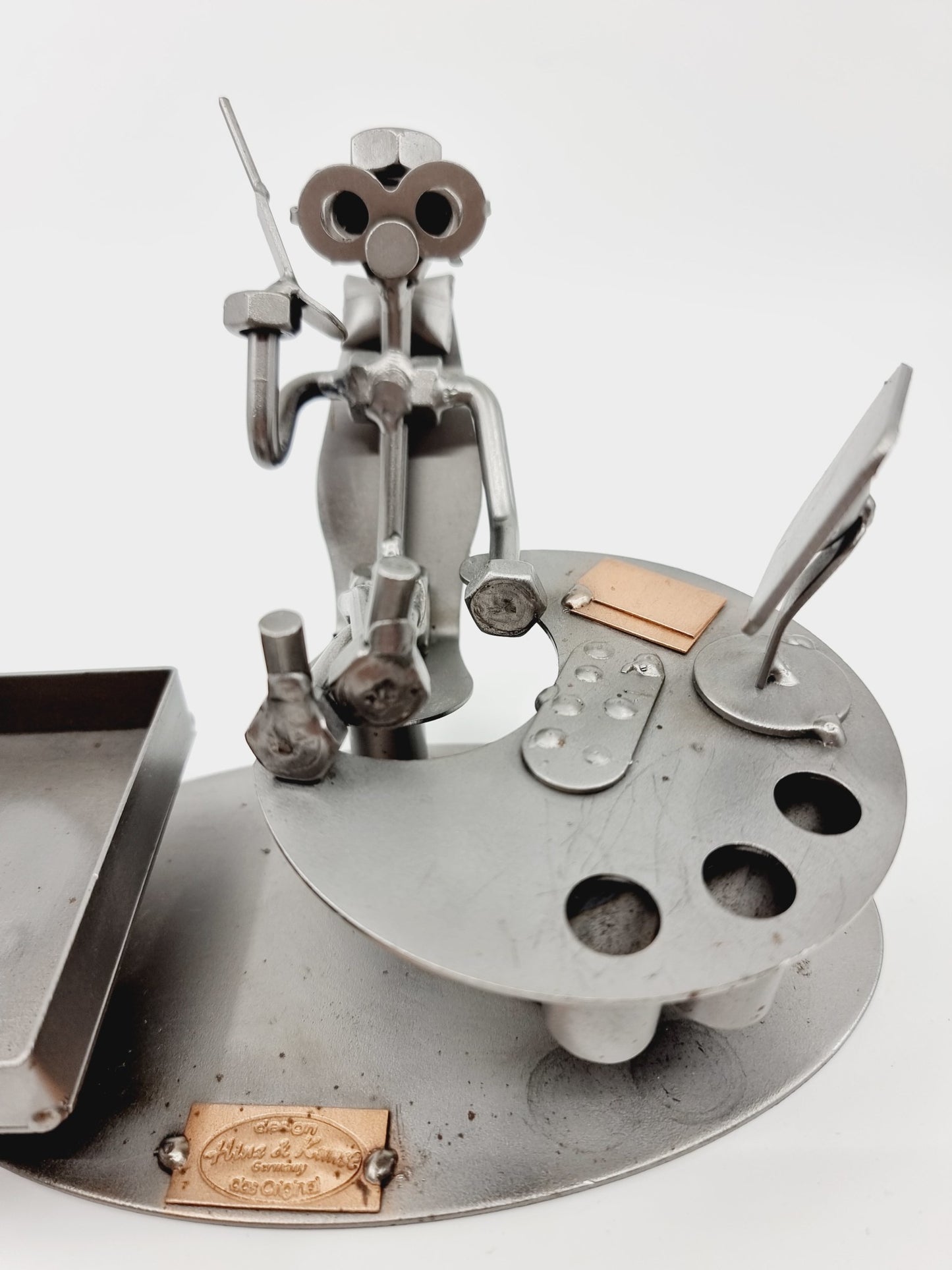 Porte crayon rigolo en acier