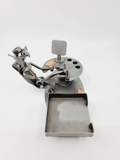 Porte crayon rigolo en acier