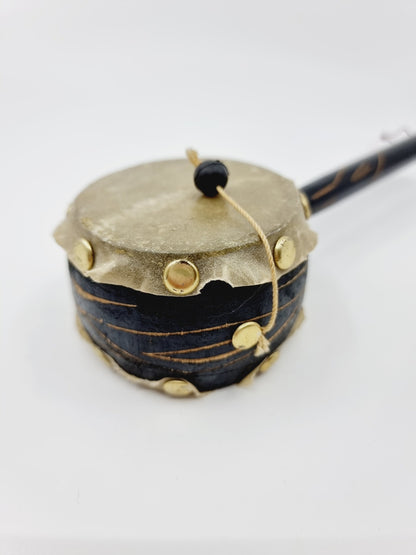 Instrument den-den daiko (tambourin)