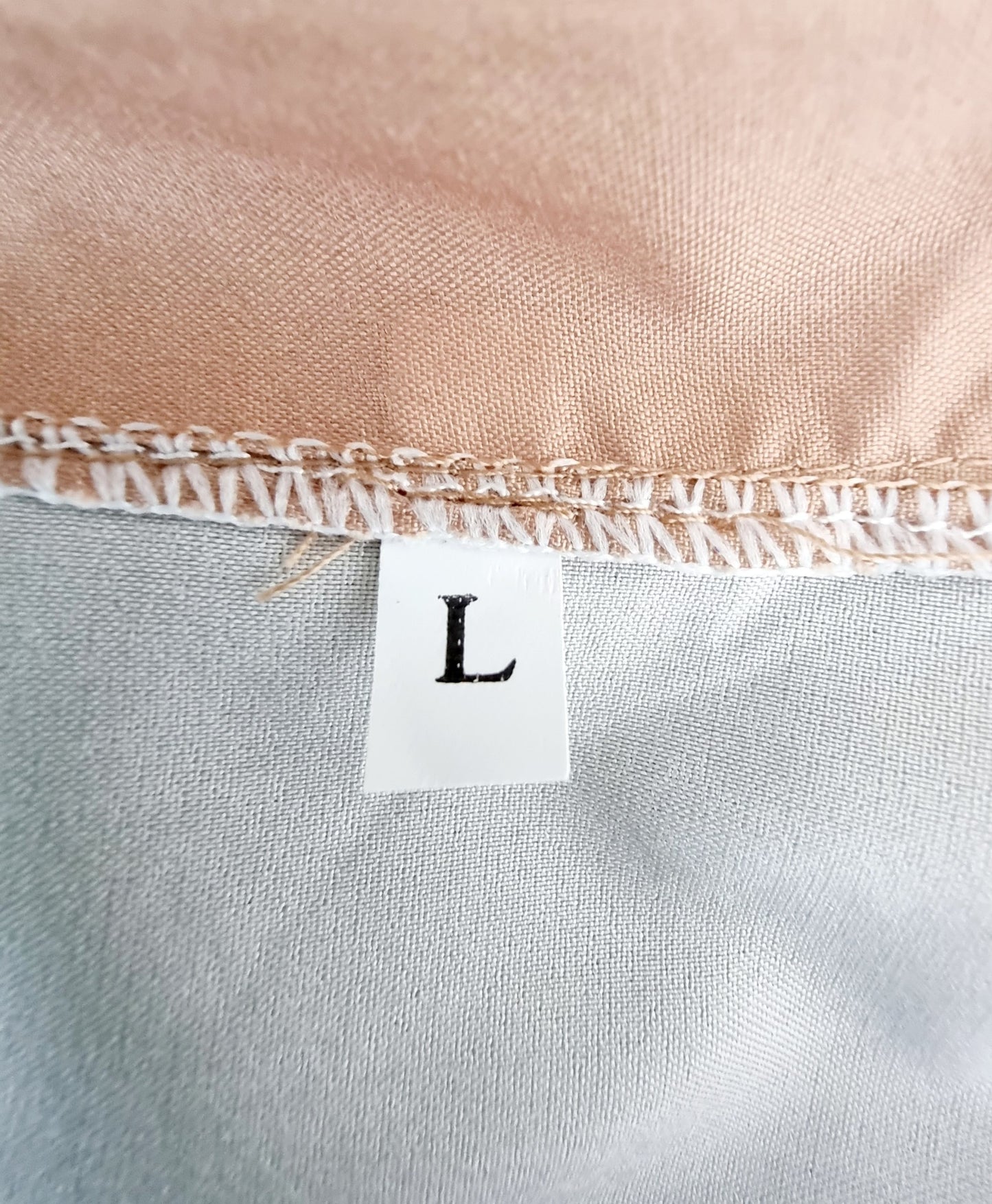 Robe/t-shirt fleuri sur le bas (SIZE : L)