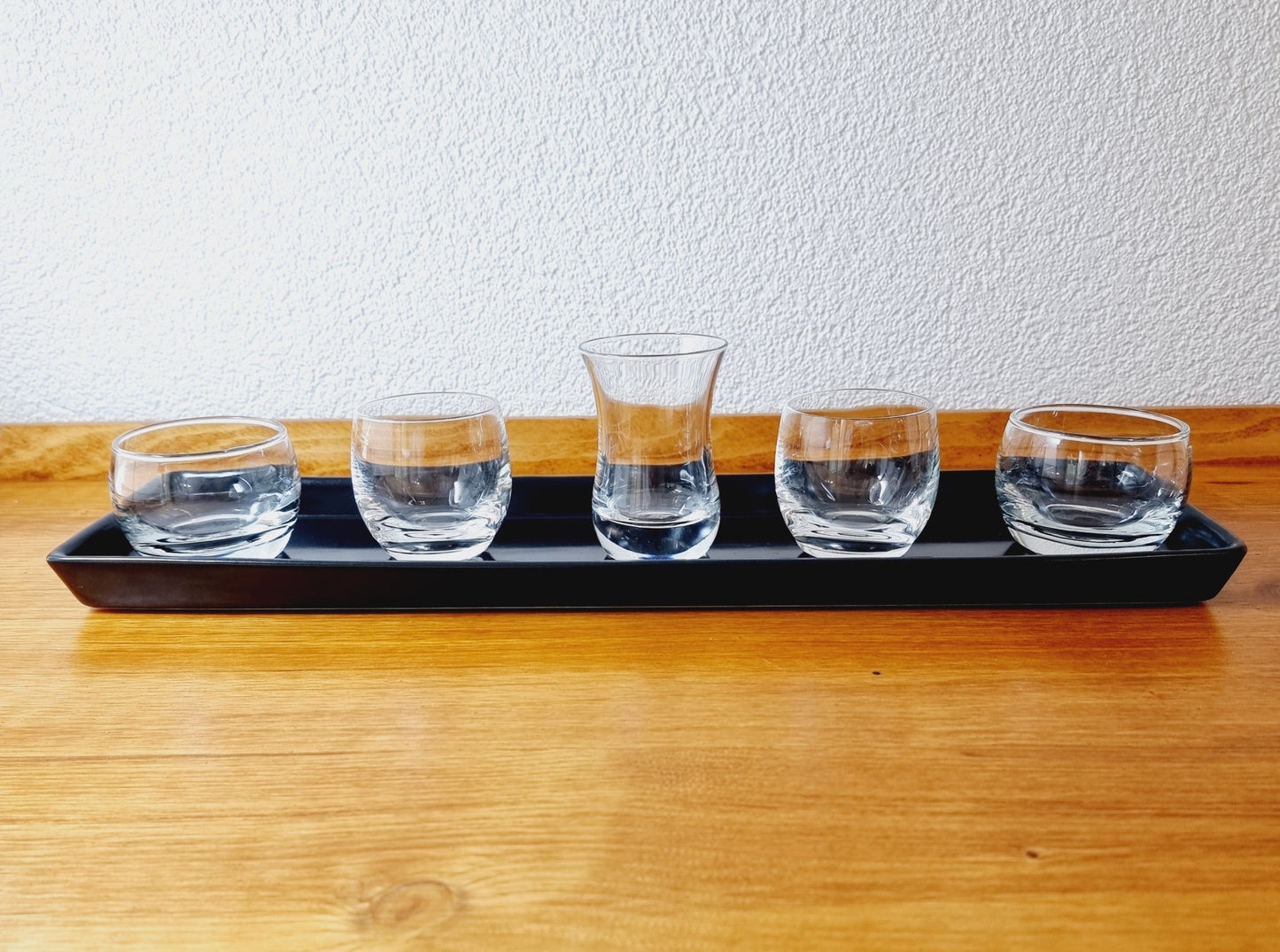 Plat rectangulaire noir en céramique