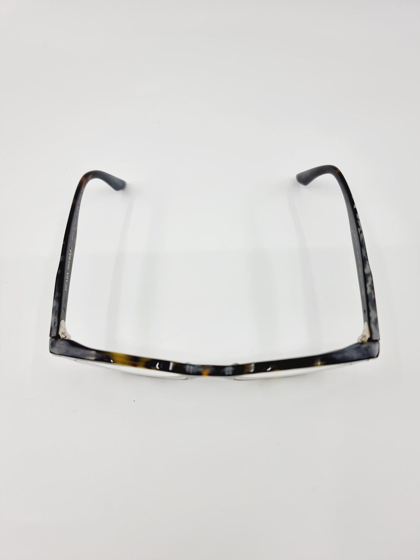 Monture - Prada Journal