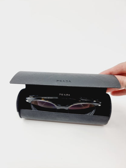 Monture - Prada Journal