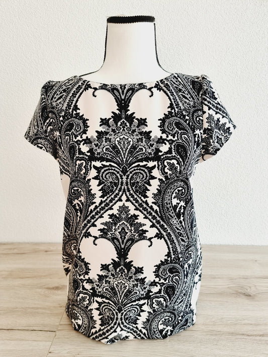 Robe noire & blanche motif baroque (SIZE : XS)