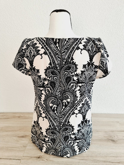 Robe noire & blanche motif baroque (SIZE : XS)