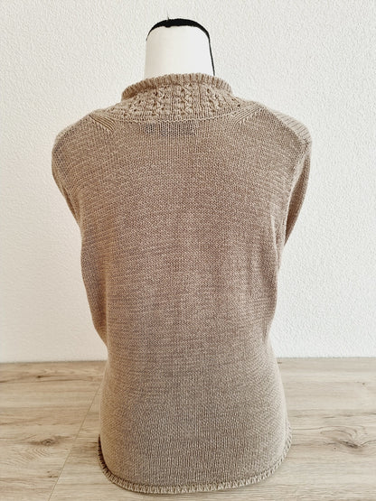 Pull en tricot col en V (SIZE : L)